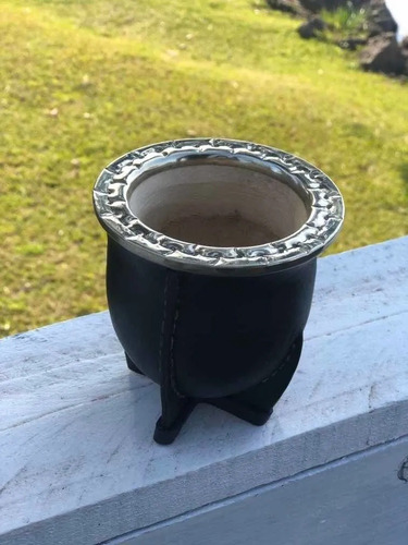 Imagen 2 de 6 de Mate Camionero Con Virola Aluminio Cincelado Cuero Premium