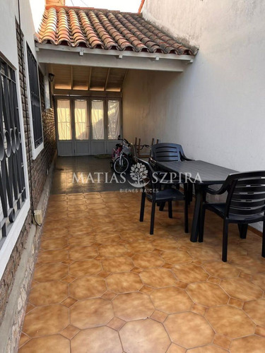 Casa Refaccionada A Nuevo Con Parque Excelente Ubicación