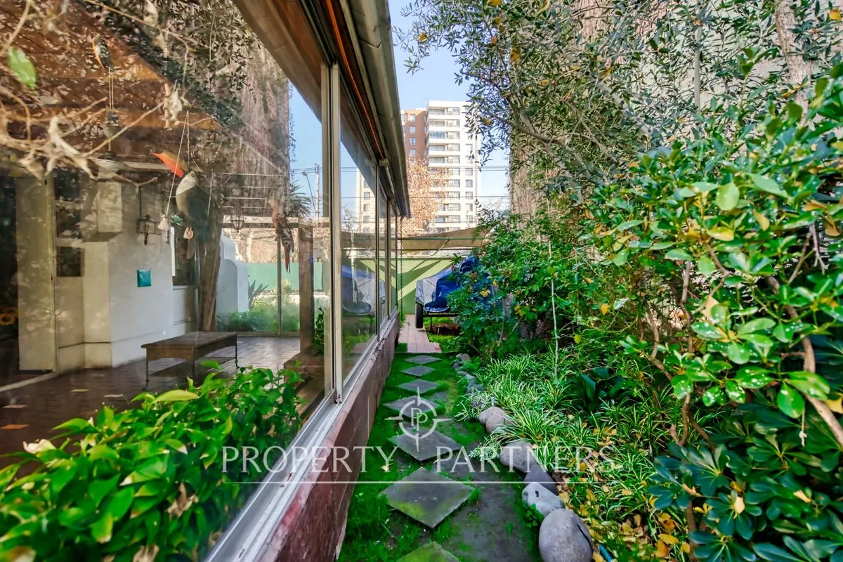 Imagen 1 de 20 de Encantadora Y Amplia Casa En Venta En El Corazón D...