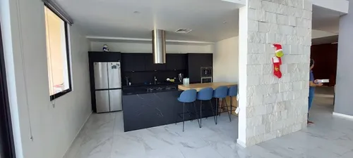Casa En Venta Con Paneles Solares En Jardines De La Rejoayada Mérida