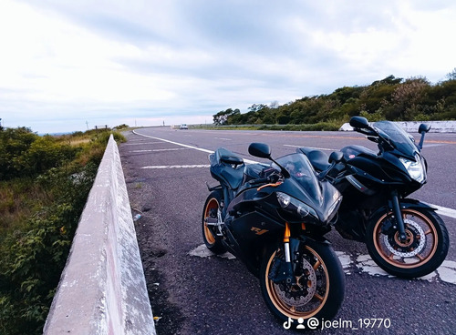 R1 Yamaha