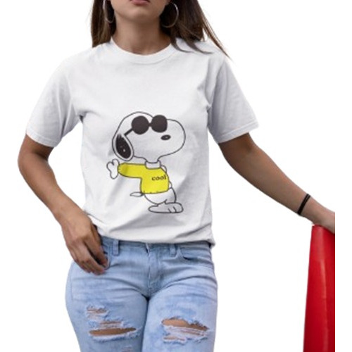 Remera Estampada De Snoopy Cool
