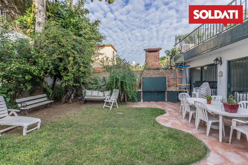 Venta - Casa 5 Ambientes Con Cochera Y Piscina - Vicente López