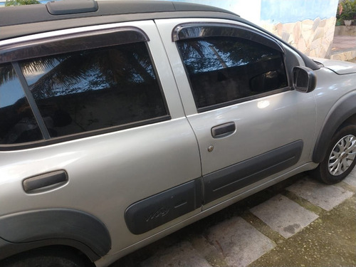 Imagem 1 de 5 de Fiat Uno 2014 1.0 Vivace College Flex 5p
