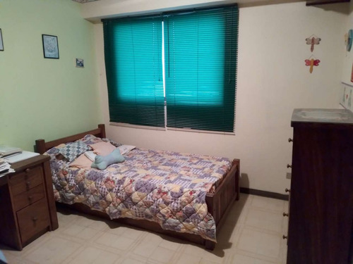 San Antonio De Los Altos. Apartamento En Venta. Mls 23-22350. Miranda