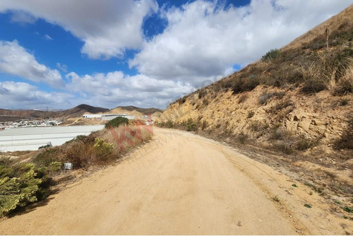 Terreno En Venta Con Vista Amplia En Boulevard 2000