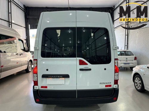 Renault Master 2.3 DCI DIESEL MINIBUS EXECUTIVE 16L L3H2 3P MANUAL