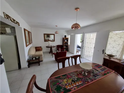 Apartamento En Venta 2do Piso En La Floresta 140 Mt²