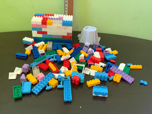 Peças Blocos De Montar Estilo Lego 135 Peças Diversas