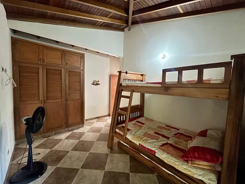 Finca Exclusiva En San Jerónimo Con Piscina Y Amplios Espacios