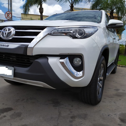 Hilux Sw4 7 Lugares 2017