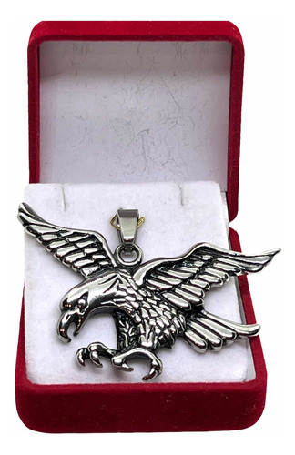 Collar Con Medalla Águila  En Acero .