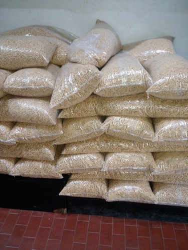 Piedritas Sanitarias Madera Compactada X 15 Kg Ver Envios