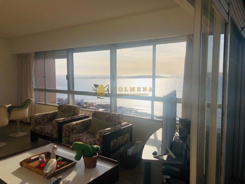 Apartamento De 3 Dor, 3 Baños ( 2 En Suite), Balcon Con Vista A La Playa Mansa Y Brava. En Una Excelente Ubicacion. Consulte!!!!! Por Alquiler- Ref: 2199