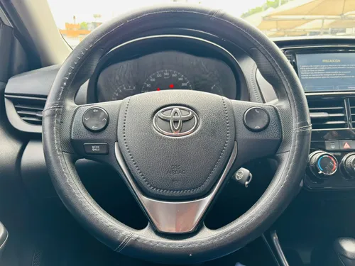 Toyota Yaris 1.5 Core At Sedan Cvt