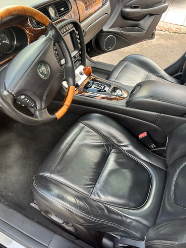 Jaguar XJ 3.2 Xj8 Vanden Plas At