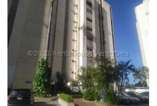  #24-19461  Espacioso Apartamento En Caurimare 