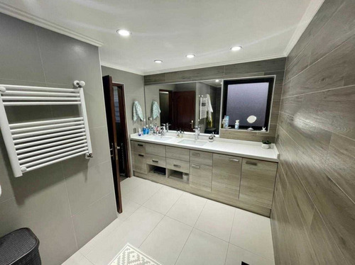 Excelente Casa En Venta / Sector Av. Pablo Neruda