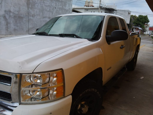 Chevrolet Silverado A Pickup Silverado 2500 Cab Ext Mt