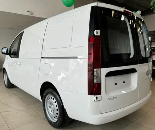 Staria Panel Carga