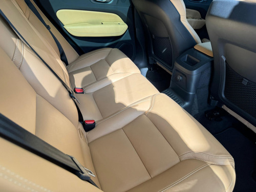 Volvo XC60 2.0 T8 RECHARGE ULTIMATE AWD GEARTRONIC