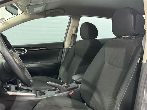 Nissan Sentra 1.8 Advance Cvt