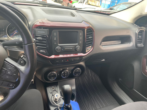 Fiat Toro 1.8 16v Freedom Flex 4x2 Aut. 4p
