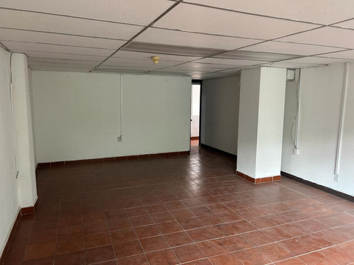 Oficina Acondicionada En Renta 50 M2. Colonia Juarez.