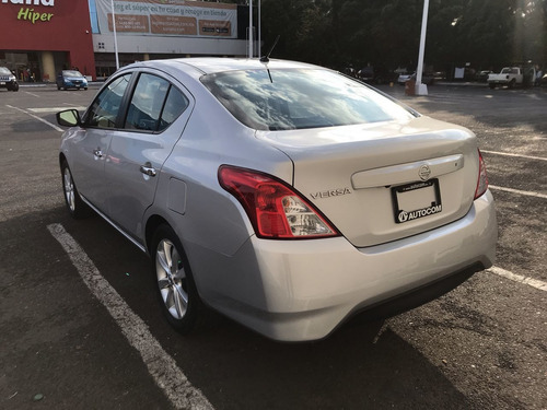 Imagen 6 de 15 de Nissan Versa 4 Puertas