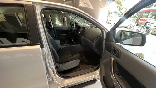 Imagen 12 de 19 de Ford Ranger 3.2 Xls 4x4 Manual D/c 2019