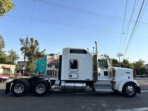 2016 Kenworth W900 Studio Sleeper Motor Cummins Isx15