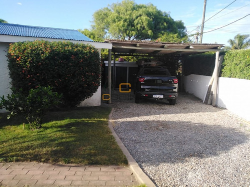 Imagen 7 de 13 de Casa De 4 Dormitorios A 1 Cuadra De La Ancap Cerca De Todo!