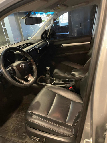 Toyota Hilux 2.8 Cd Srv Pack 177cv 4x2 2016