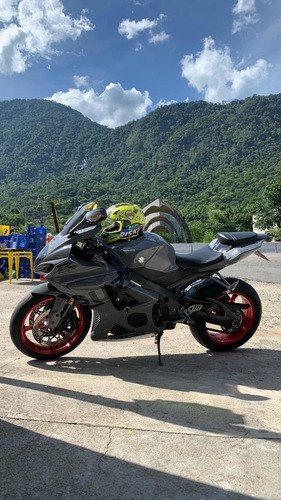 Imagem 4 de 8 de Suzuki Gsx-r1000