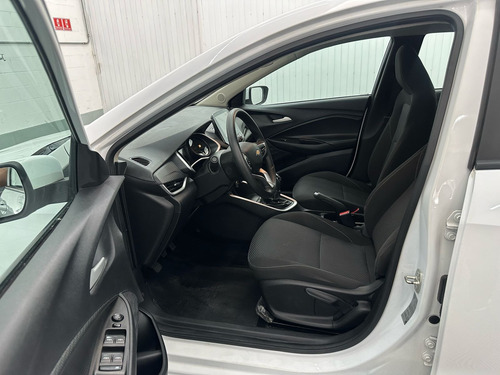 Chevrolet Onix plus 1.0 Lt 4p