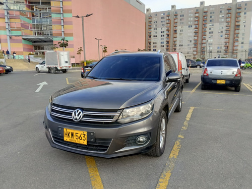 Volkswagen Tiguan 2.0 Sport & Style