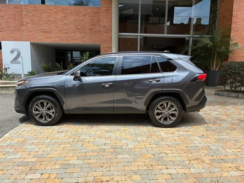 Toyota RAV4 2.5 Xle Hev 4X4