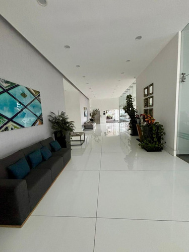 Vive Con Estilo En Argenta Towers, Bosque Real !
