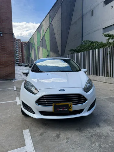 Ford Fiesta 1.6 Sportback Se Mecánica