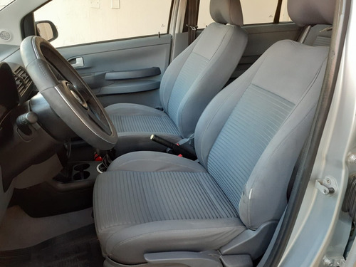 Imagem 10 de 12 de Volkswagen Spacefox Comfortline 1.6 Flex 2008