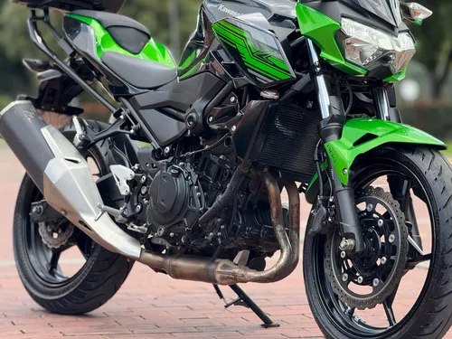 Kawasaki Z400 2021