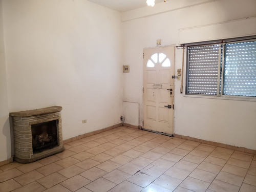 Imagen 21 de 23 de 2 Amb Venta Castelar C/patio - Entra. Independient
