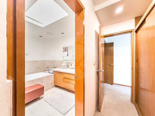 Casa En Condominio En Venta En Las Águilas 4 Recámaras