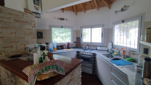 Imagen 9 de 20 de Casa En Venta Con Piscina Y Gran Parque En Tortuguitas