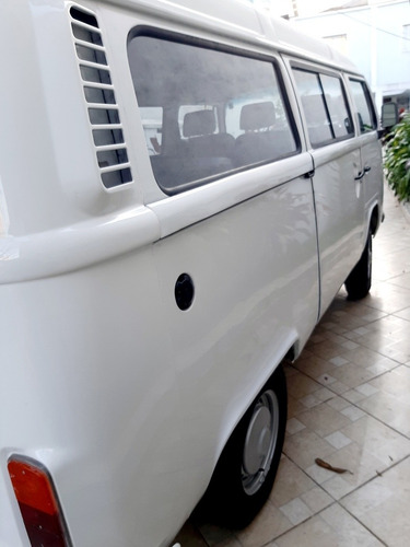 Imagem 3 de 10 de Volkswagen Kombi 2014 1.4 Standard Total Flex 3p