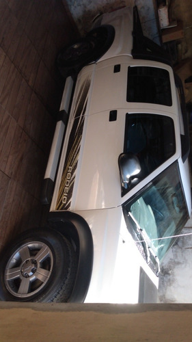 Chevrolet S10 2011 2.4 Rodeio Cab. Dupla 4x2 Flexpower 4p
