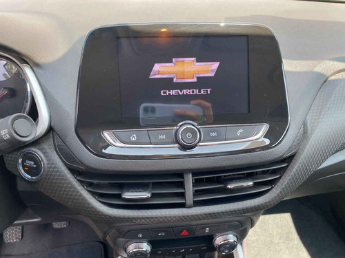 Imagen 8 de 15 de Chevrolet Onix 2021 4p Lt L3/1.0/t Man (c)