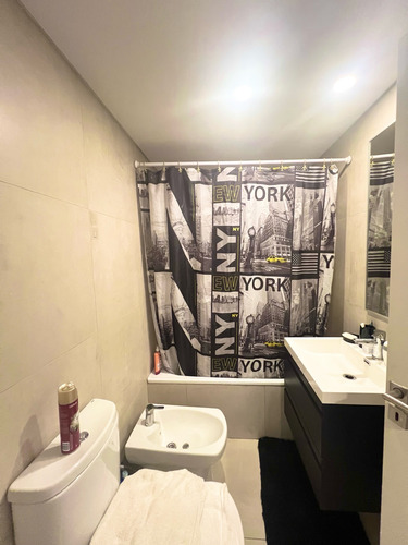 Venta De Excelente 2 Ambientes C/ Amenities Y Cochera En Puerto Madero