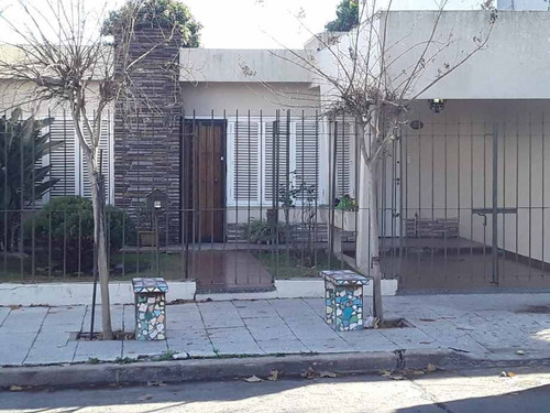 Imagen 2 de 2 de Casa En Venta En Quilmes Oeste Centro