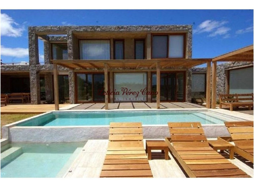 Imagen 5 de 30 de Excelente Casa En Barrio Privado Manantiales, 4 Dormitorios *